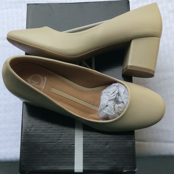 New Direction Vanilla Morgan Heels NWOT - Picture 3 of 8